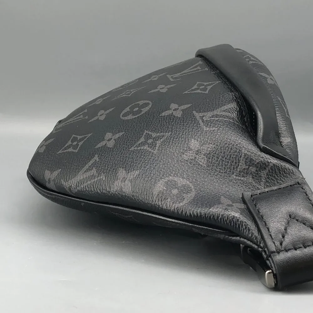Louis Vuitton Monogram Eclipse Belt Bag Black - Picture 4 of 15